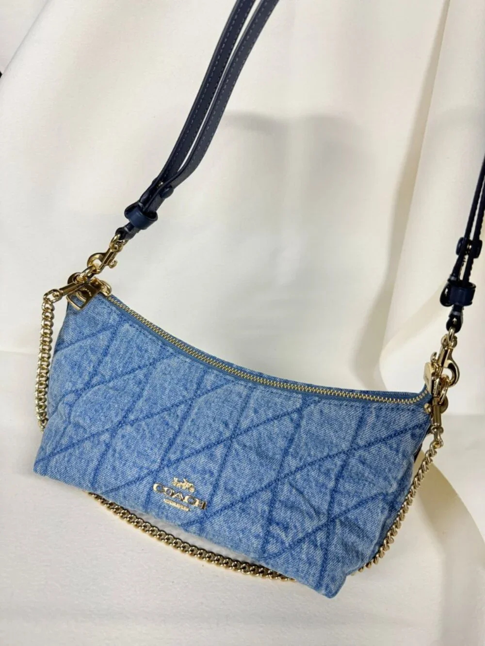 coach Caitlin Shoulder Bag With Quilting cdz89